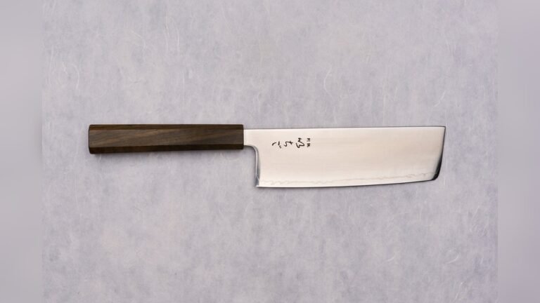 what should you know about nakiri knife at home